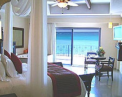 THE ROYAL Cancun room photo