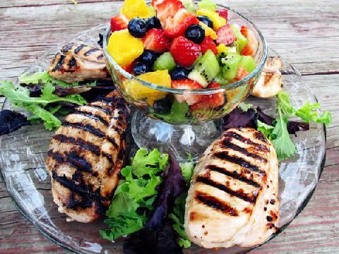 Grilled Chicken w/ Fruit Salad