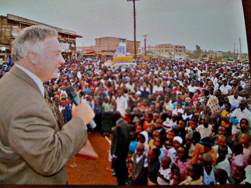 Tommy Hays Preaching Kenol, Kenya Festival