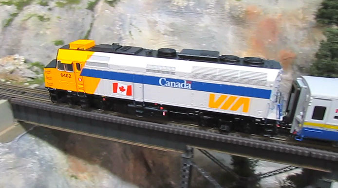 VIA Rail Canada F40 Video