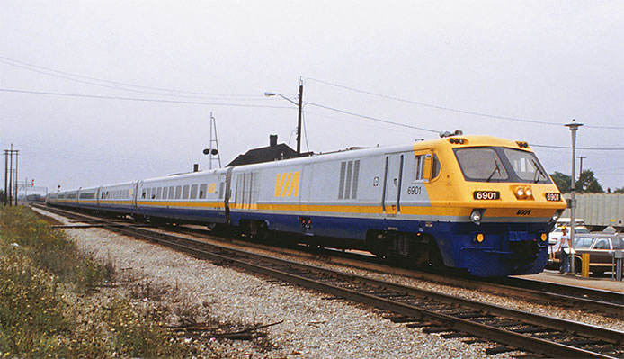 Rapido VIA LRC Train 6901
