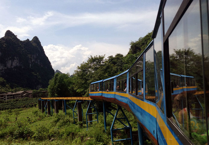 Rapido Feng Yu Caves monorail