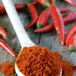 Cayenne peppers & powder
